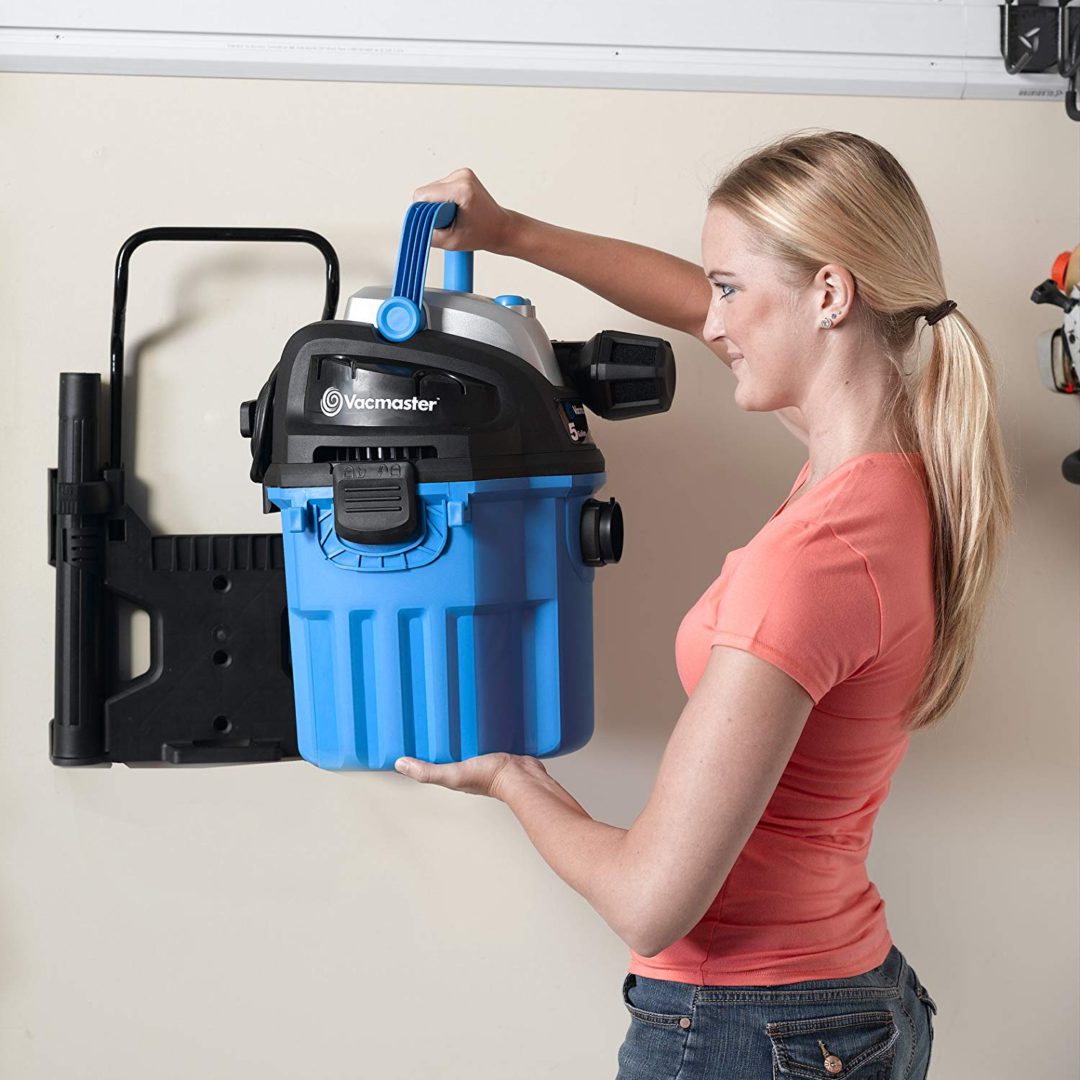 wall mount vacuum