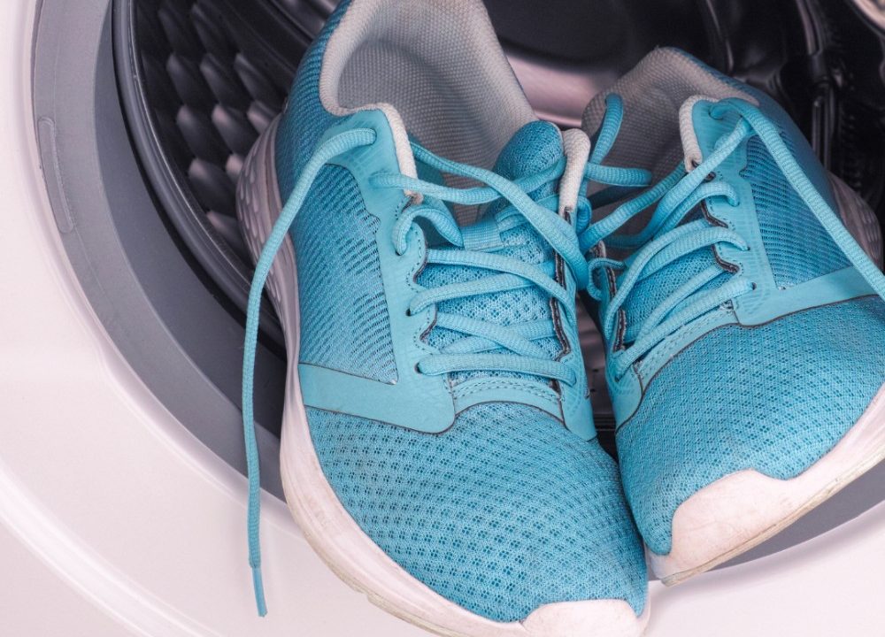 wash shoes in washing machine