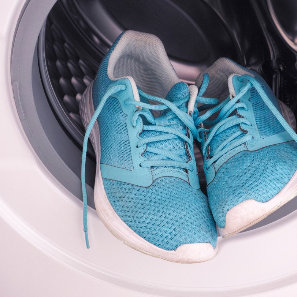 wash shoes in washing machine